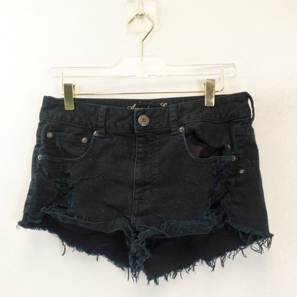AMERICAN EAGLE Womens Black Jean Short Shorts 8 MEDIUM Mid Rise‎ Distressed Raw - Picture 4 of 12